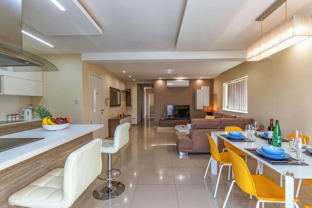Modern 3 Bedroom Apartment Close To Paceville And Beach Is-Swieqi Eksteriør billede